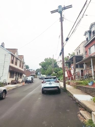 2627 Patterson St, Pittsburgh, PA 15203-2724