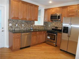 166 Lodi Way, Pittsburgh, PA 15201-3234
