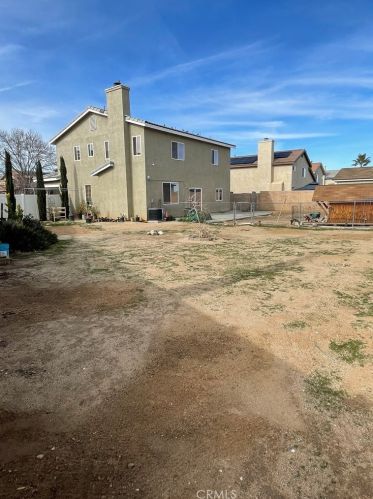 13135 Acacia Ave, Victorville CA  92392-6398 exterior