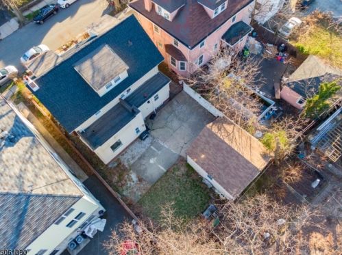 20 Vernon Pl, East Orange NJ  07017-4410 exterior