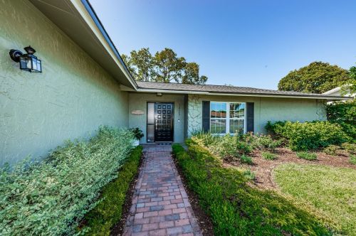 1405 Tallahassee Dr, Tarpon Springs, FL 34689-2313