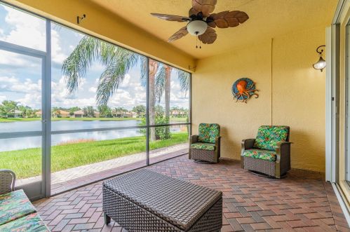 16143 Amethyst Key Dr, Wimauma FL  33598-4027 exterior