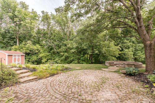 8235 Woodcreek Dr, Florence KY  41042-9119 exterior