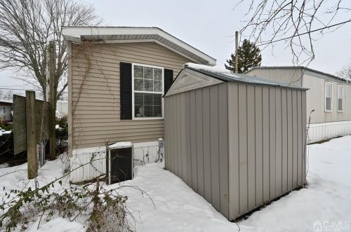 43 Bayshore Mobile Mnr, Hazlet NJ  07730-4129 exterior