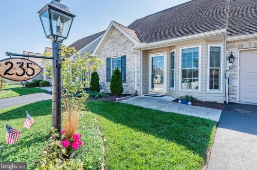 235 Touchstone Dr, Carlisle, PA 17015-6948