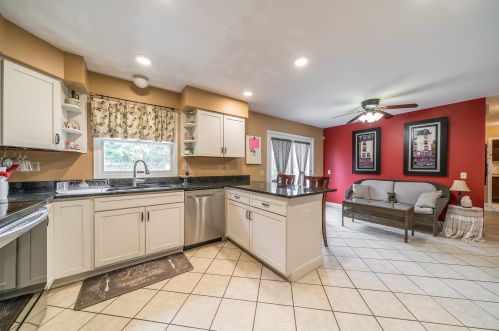 3949 Thomas Dr, Covington KY  41018-2916 exterior