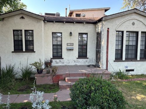 11203 Califa St, North Hollywood, CA 91601-1205