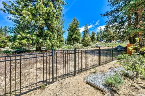 2622 Cold Creek Trl, South Lake Tahoe CA  96150-7200 exterior