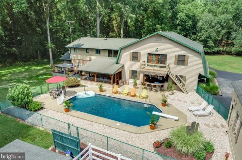 1163 Denneys Rd, Dover DE  19904-4946 exterior