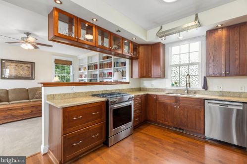 527 Willis St, Fredericksburg VA  22401-5650 exterior