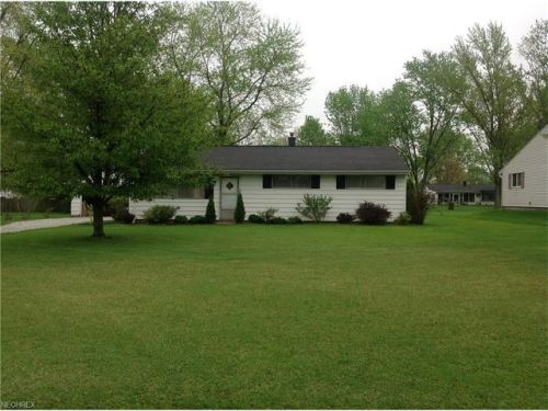10666 Dot Ave, Alliance, OH 44601-8787