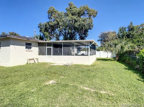 719 Flamingo Dr, Daytona Beach FL  32117-3331 exterior