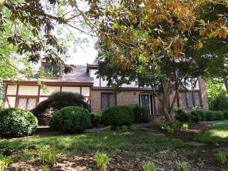 805 Marlbank Dr, Yorktown, VA 23692-4353