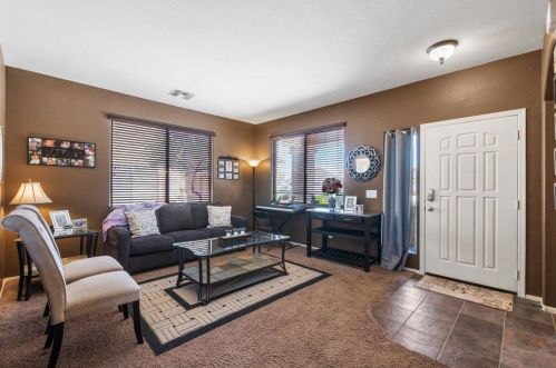 4601 Karsten Dr, Chandler, AZ 85249-7081