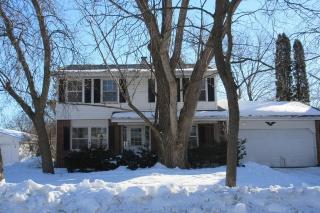 1116 Reichow St, Oshkosh, WI 54902-6137