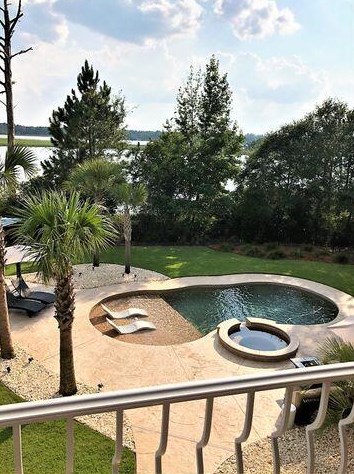 4321 Jelinek Dr, Milton FL  32583-3203 exterior