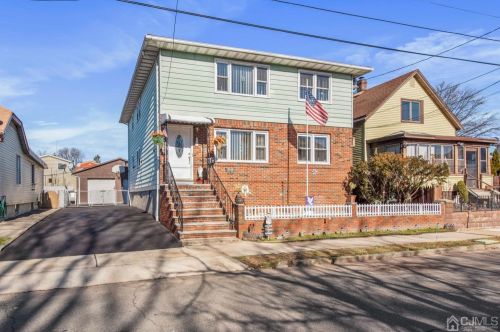 254 Randolph St, Carteret, NJ 07008-2250