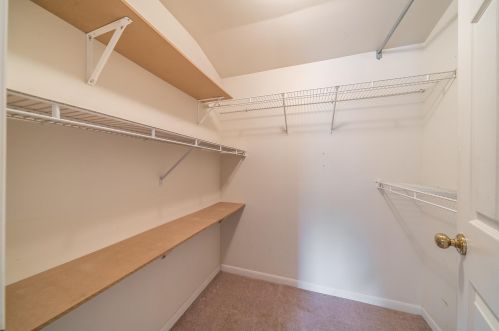 3949 Thomas Dr, Covington KY  41018-2916 exterior