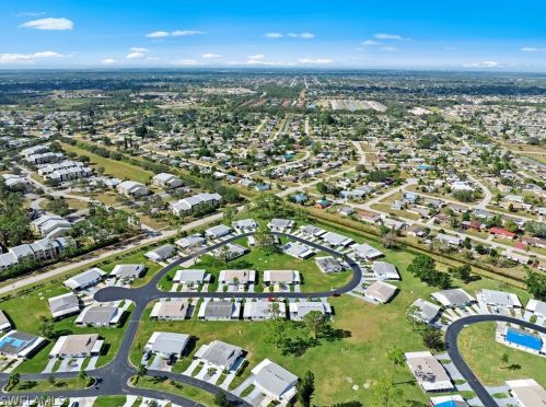 18 Dawn Flower Cir, Lehigh Acres FL 33936-7355 exterior