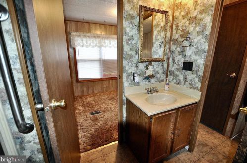 33445 Lindsay Way, Lewes DE  19958-4367 exterior