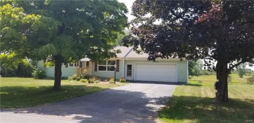 22496 Wayside Dr, Watertown, NY 13601-5041
