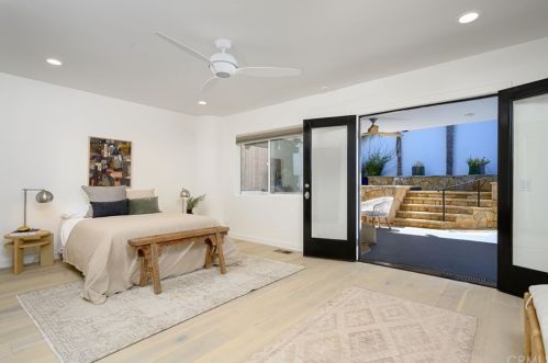 513 Dianthus St, Manhattan Beach CA  90266-6720 exterior