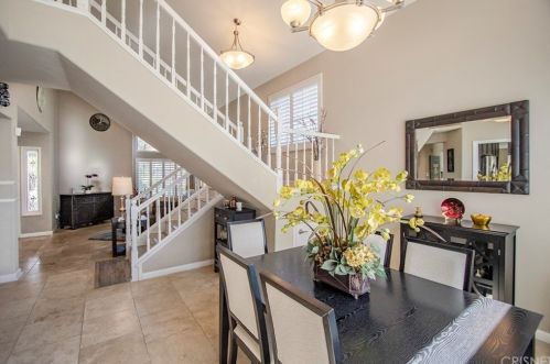 28331 Easton Ln, Santa Clarita, CA 91350-3968