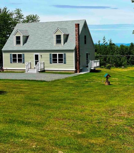 28 Rockwood Ave, Northumberland, NH 03583-6337