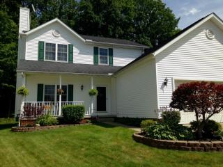 123 Sugarbush Gln, Concord Township OH  44024-2802 exterior