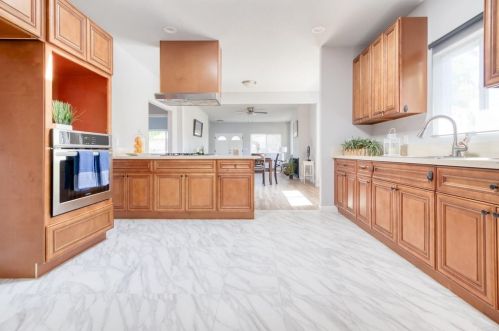 195 Madrona St, Chula Vista CA 91910-2917 exterior