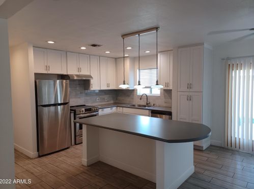 6725 10th St, Phoenix AZ  85014-1022 exterior