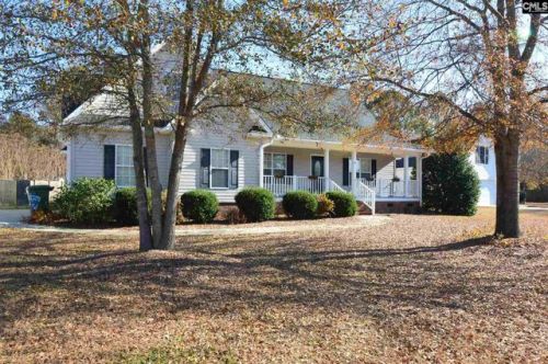 27 Scarlett Ln, Red Hill, SC 29020-7699
