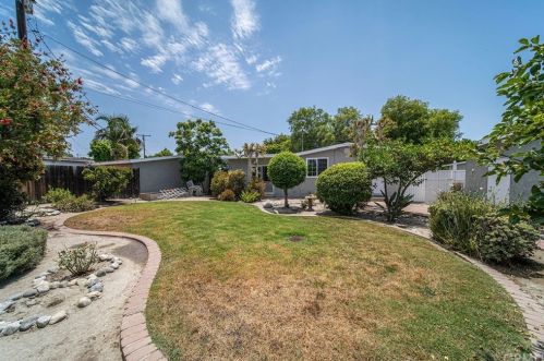 6041 Benmore St, Long Beach CA  90815-1408 exterior