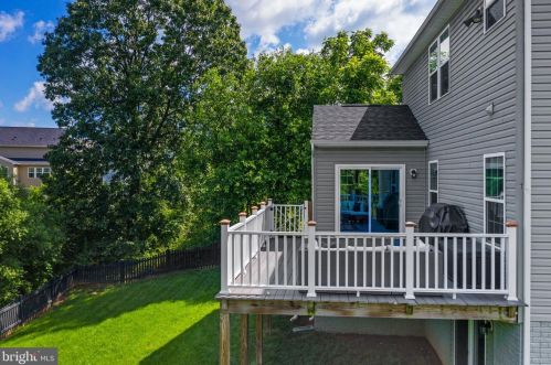 111 Eisentown Dr, Lovettsville VA  20180-8547 exterior