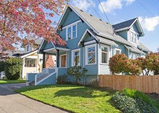 6516 20 Ave, Seattle WA  98125-3309 exterior