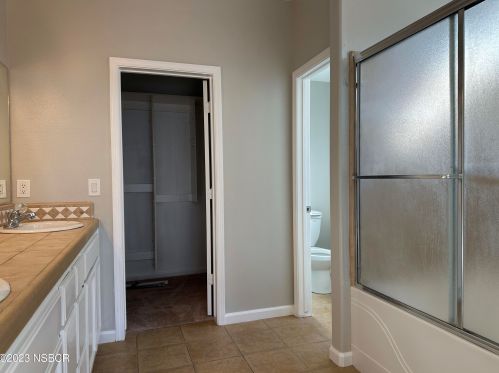 1410 Mesa View Ln, Santa Maria CA  93454-2573 exterior