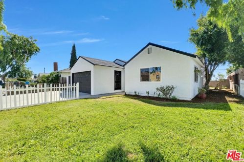 717 Clymar Ave, Compton, CA 90220-3323