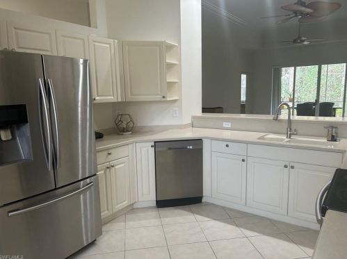 8200 Sanctuary Dr, Naples, FL 34104-5863