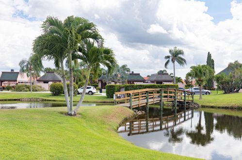 3308 Sandpiper Cir, Port Saint Lucie FL  34952-6102 exterior