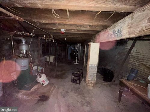 215 Perry St, Trenton NJ  08618-3925 exterior