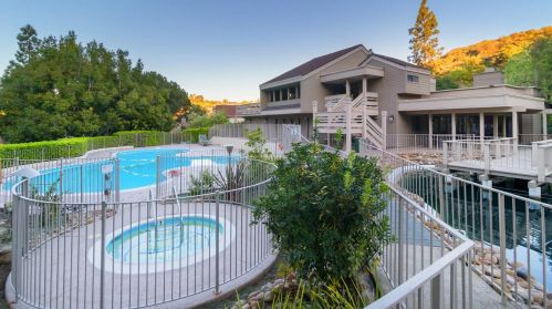 4281 Caminito Pintoresco, San Diego CA 92108-4228 exterior