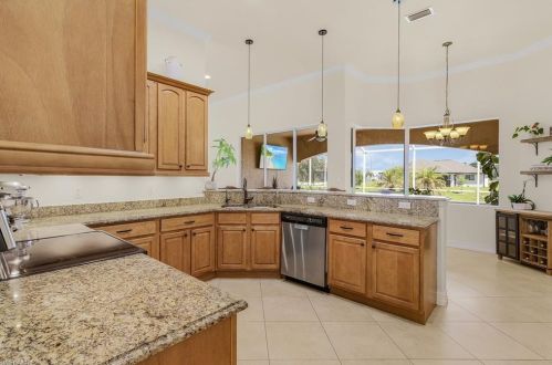 1121 1 Ter, Cape Coral FL  33991-1591 exterior