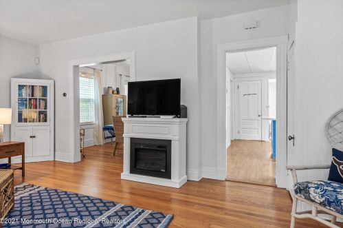 266 Spring St, Tinton Falls NJ  07701-2231 exterior