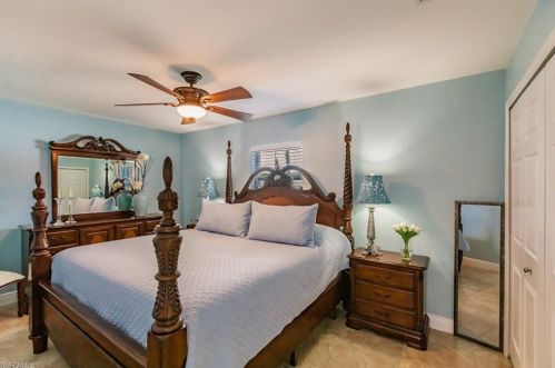 1165 Cherokee Ave, Lehigh Acres FL 33936-6804 exterior