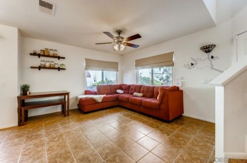 404 Ferrara Way, Vista, CA 92083-4802