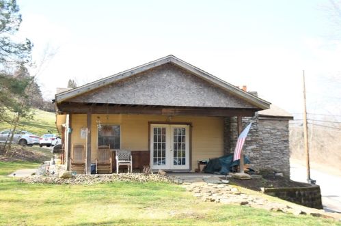 3199 Brownsville Road Ext, Library, PA 15129-9414