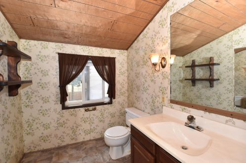 1316 101, Milwaukee WI 53214-3902 exterior