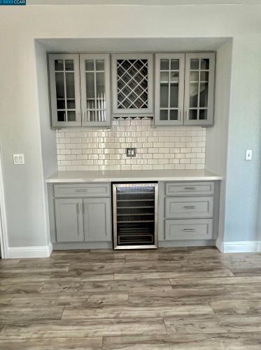 1100 Bending Willow Way, West Pittsburg, CA 94565-3851