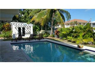 107 Harbor Dr, Plantation Key, FL 33036-3126