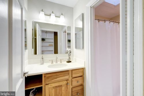 904 25th St, Washington DC 20037-2102 exterior